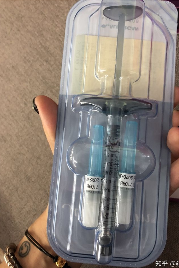 HYLACROSS technology refers to the use of high-concentration hyaluronic acid in a highly cross-linked process to produce a homogeneous, particle-free gel that has a highly cohesive three-dimensional structure.
