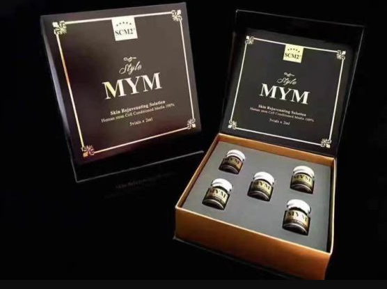 <p>【MYMSCM2 stem cells】100% human stem cell culture medium. Combined with water light, it can achieve the effect of prp serum. Effectively treat scars, acne marks, acne pits, restore skin elasticity and tenderness, scalp regeneration, lubrication, radiance, brightness, and hydration! Golden formula: Filorga 135ha + MYM human stem cells. Your skin will be radiant after 3 days. Remember to use the Aifei human stem cell mask after the water light. The effect is absolutely great? How to use cells: Apply directly to the face after cleansing. Microneedle introduction. 1:1 or 1:2 with water light, the operation method is the same as water light. It is recommended to use the formula 1:1 with Filorga 135ha + MYM human stem cells + Aifei human stem cell mask.</p>